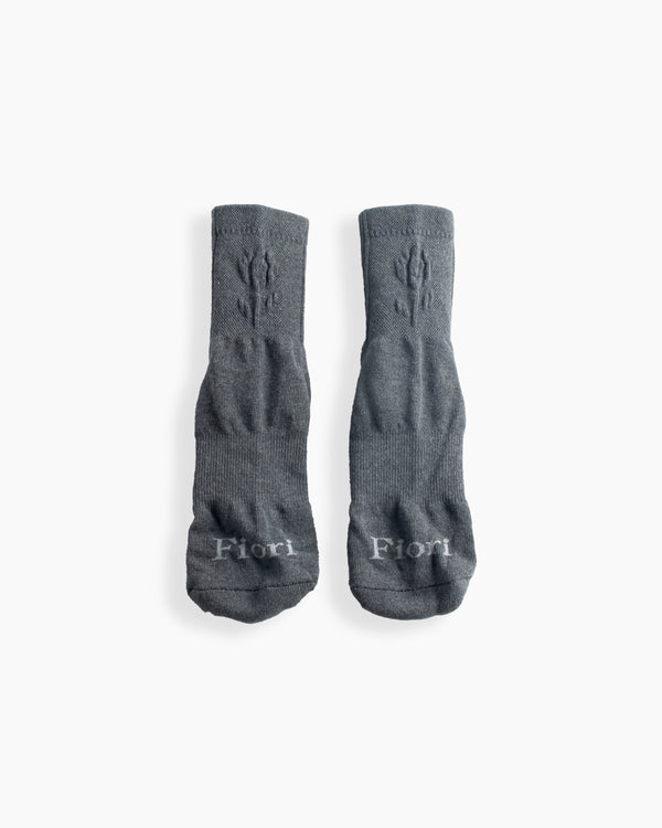 Fiori Embossed Quarter Sock — heather gray with embossed logo